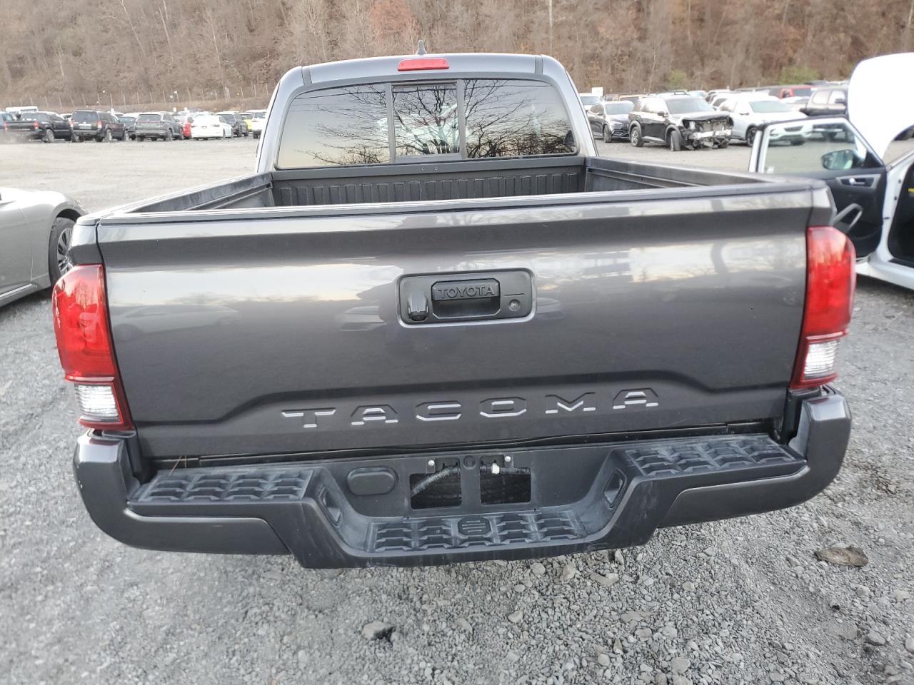 2022 TOYOTA TACOMA ACCESS CAB VIN:3TYRX5GN2NT063580