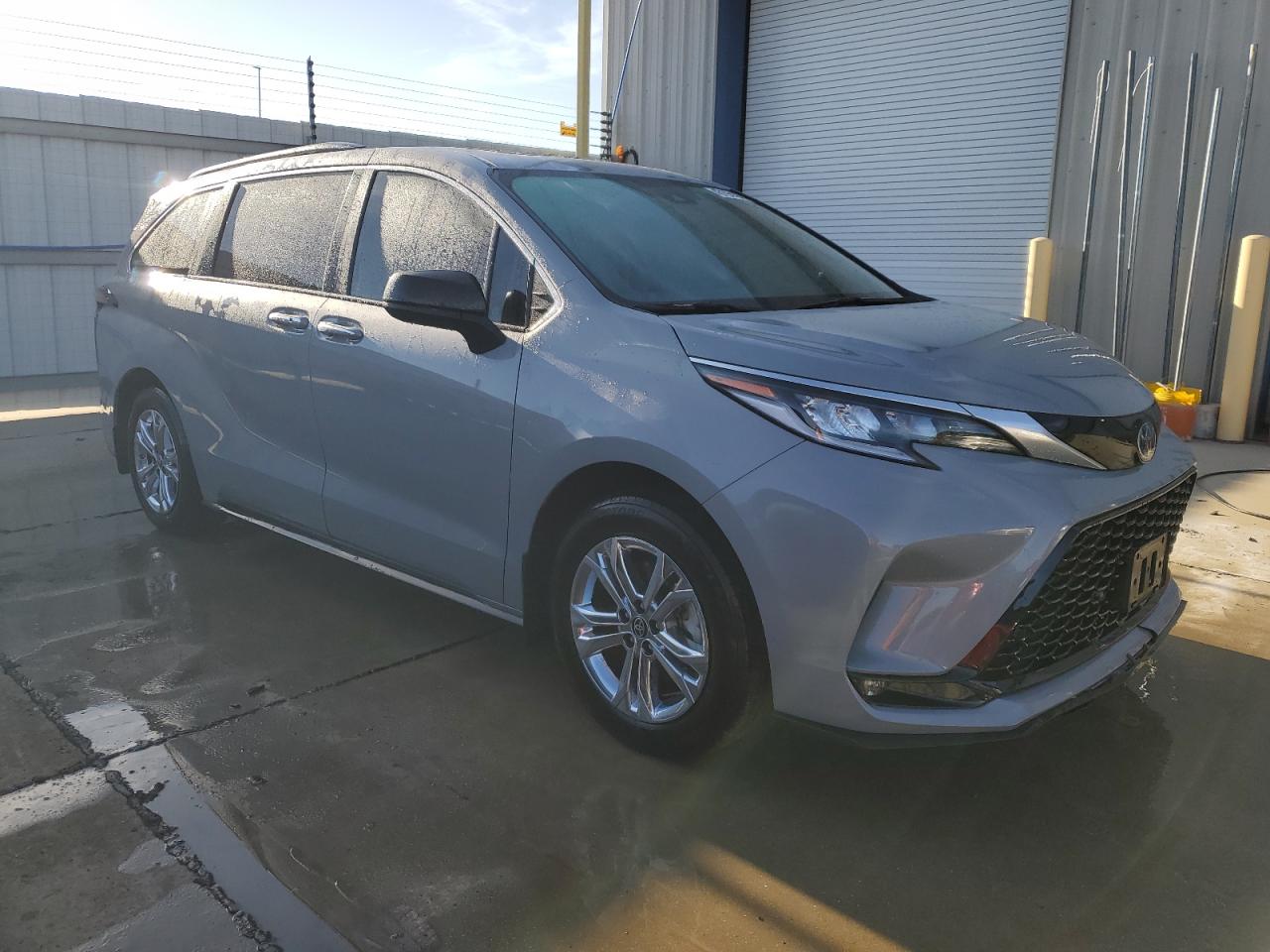 2023 TOYOTA SIENNA XSE VIN:5TDDSKFC9PS104275