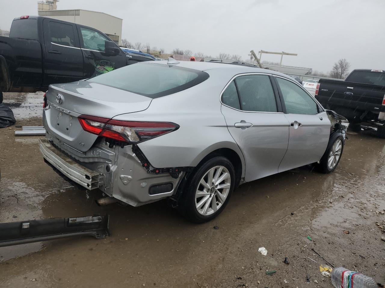 2022 TOYOTA CAMRY LE VIN:4T1C11AK4NU686748