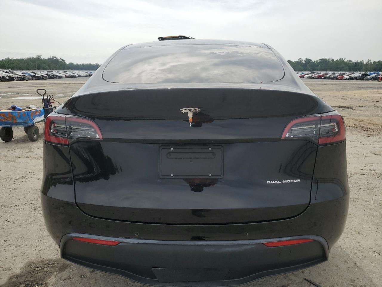 2022 TESLA MODEL Y  VIN:7SAYGAEE4NF407520