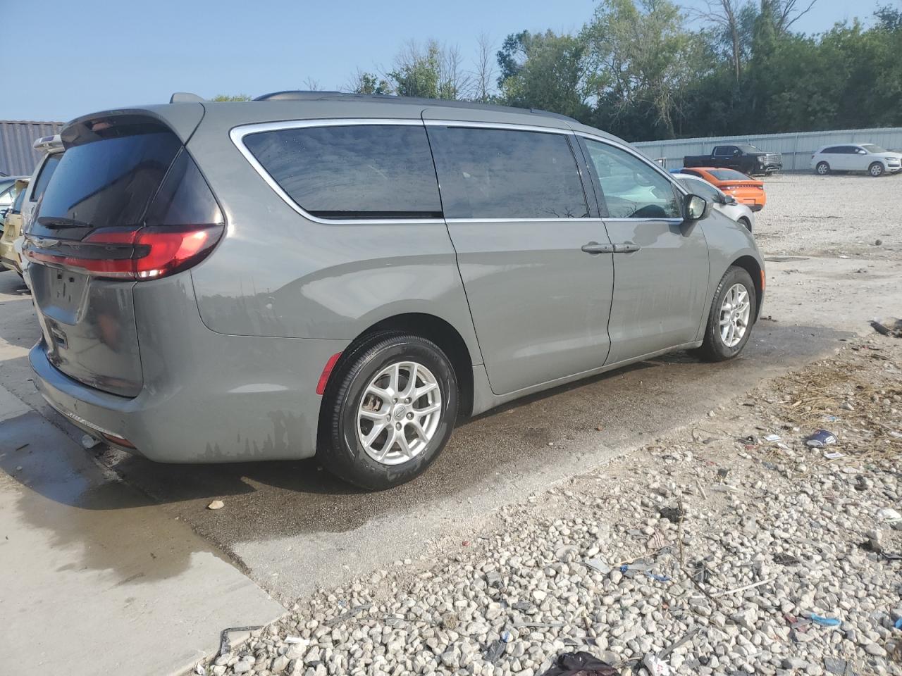 2022 CHRYSLER PACIFICA TOURING L VIN:2C4RC1BG5NR132294