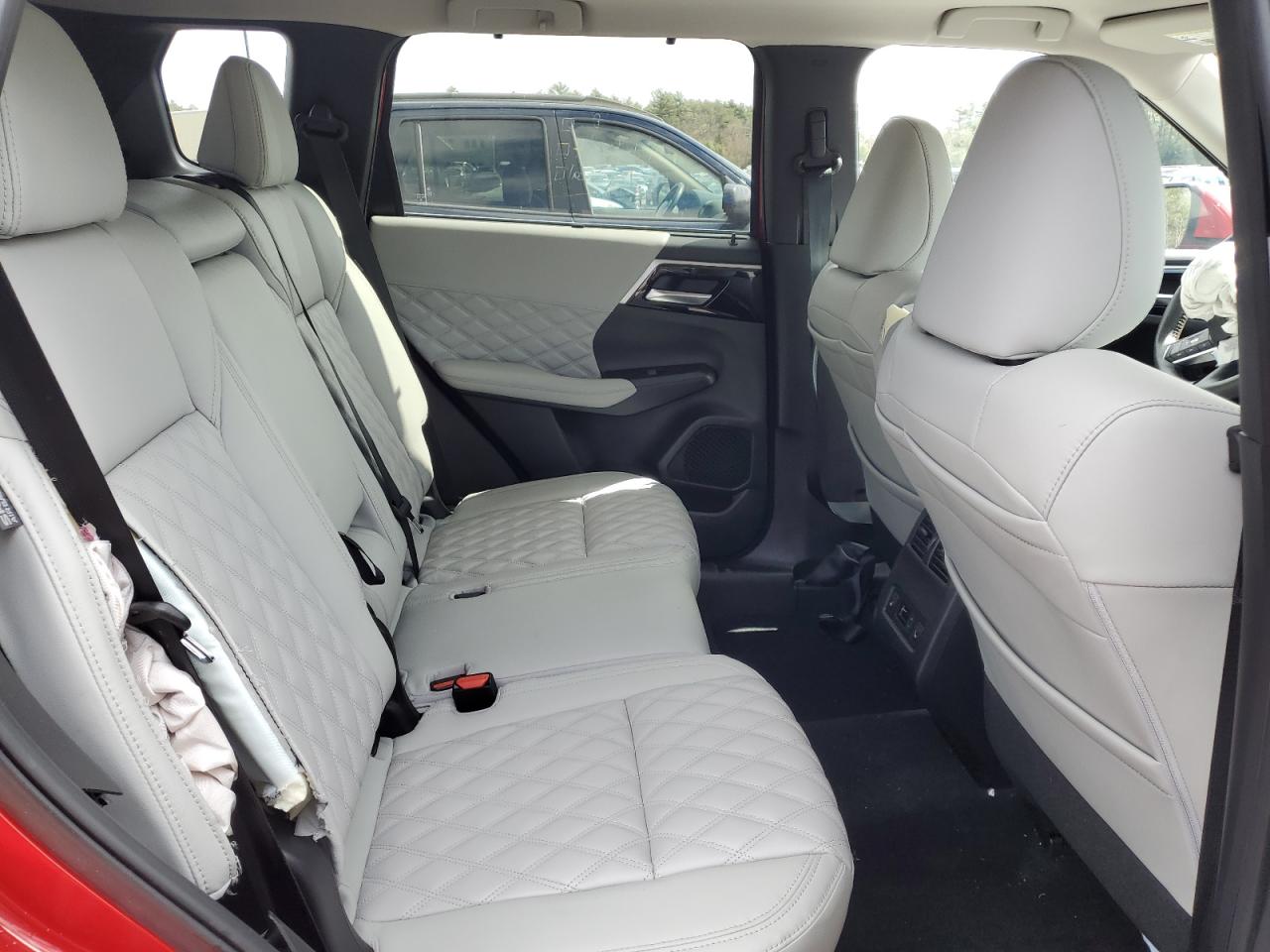 2024 MITSUBISHI OUTLANDER SEL VIN:JA4J4WA8XRZ024731