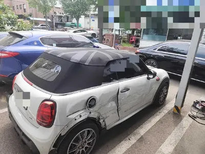 2021 MINI Cooper VIN: