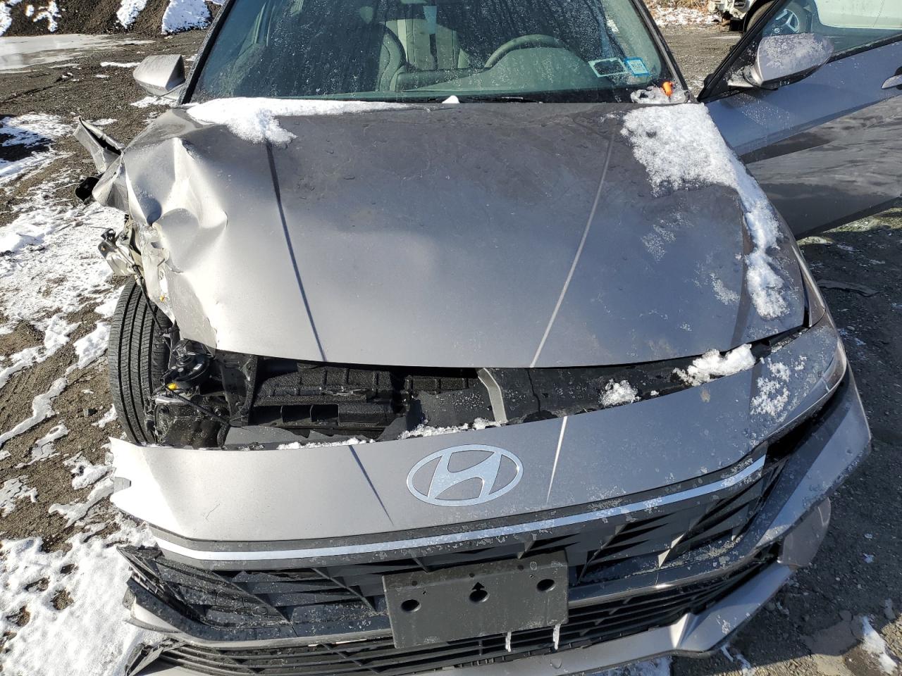 2024 HYUNDAI ELANTRA SE VIN:KMHLL4DG0RU782157