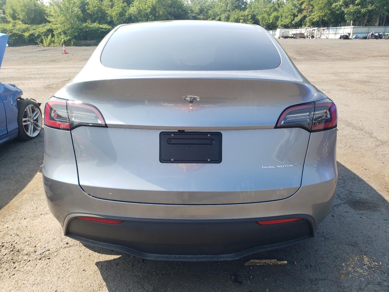 2024 TESLA MODEL Y  VIN:7SAYGDEE0RA279295