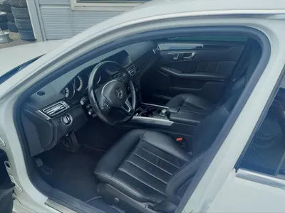 2015 Mercedes-Benz E 220 VIN: