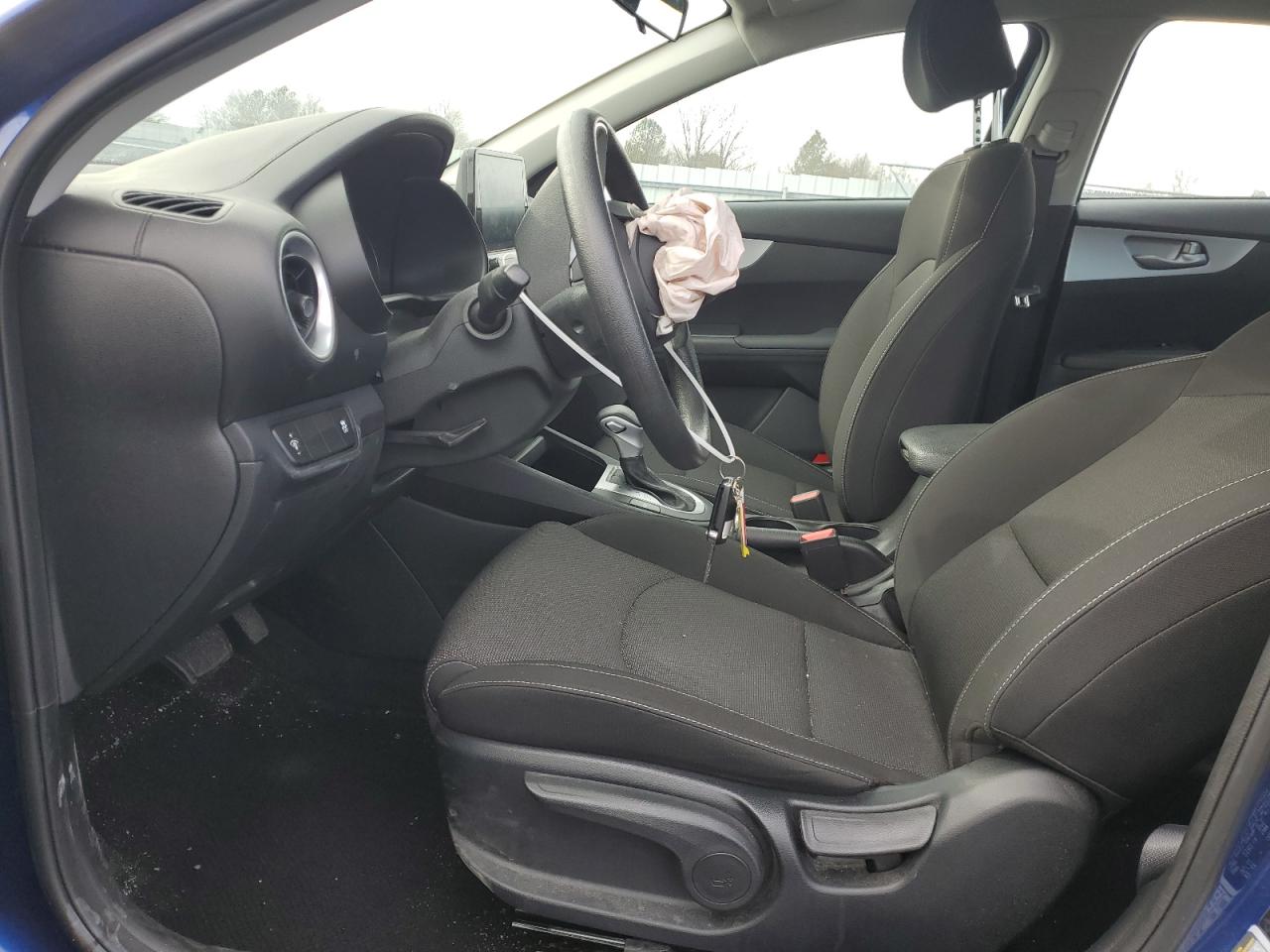 2022 KIA FORTE FE VIN:3KPF24AD8NE500225