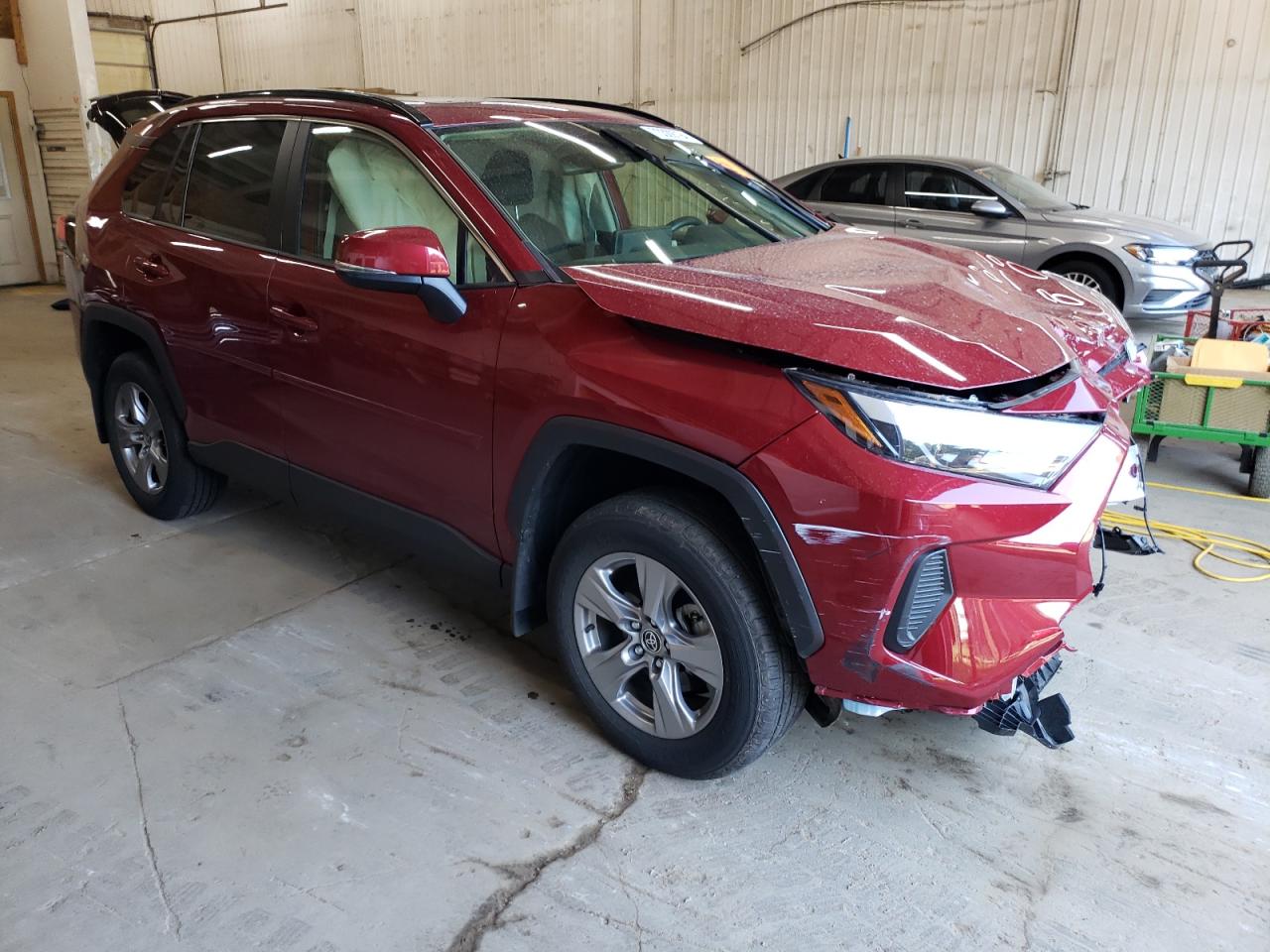 2022 TOYOTA RAV4 XLE VIN:JTMP1RFVXND086601