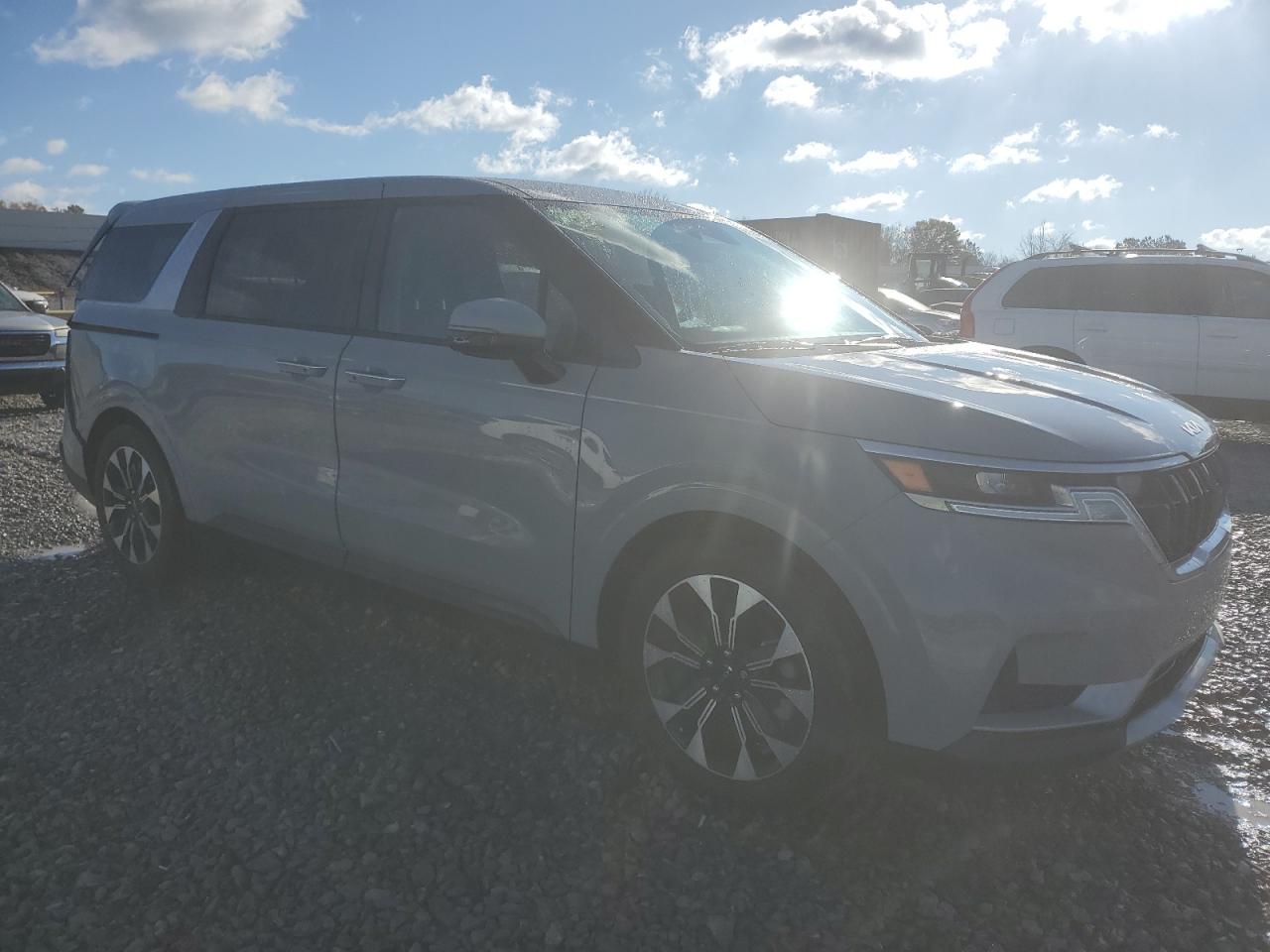 2024 KIA CARNIVAL EX VIN:KNDNC5H3XR6433473