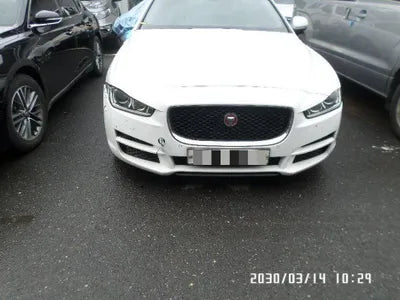 2016 Jaguar XE VIN: