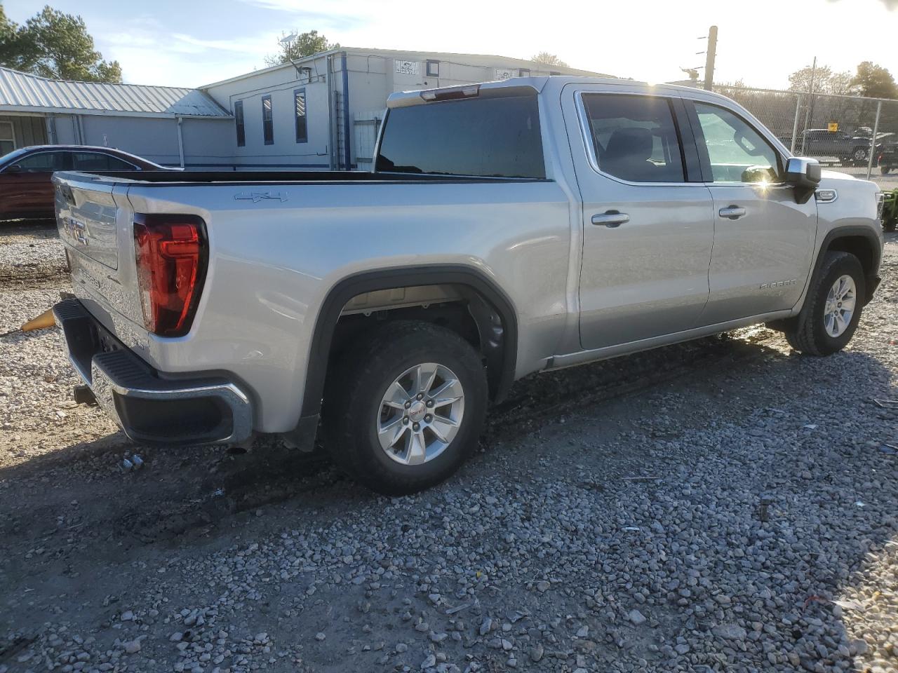 2022 GMC SIERRA K1500 SLE VIN:1GTUUBED7NZ557231