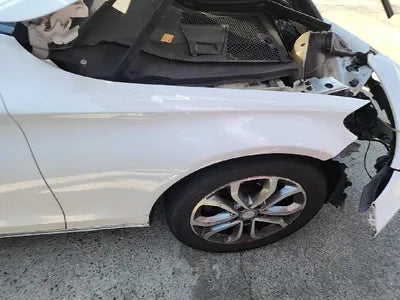 2016 Mercedes-Benz C 220 624KMWDDWF0EB4GR1 VIN:624KMWDDWF0EB4GR1