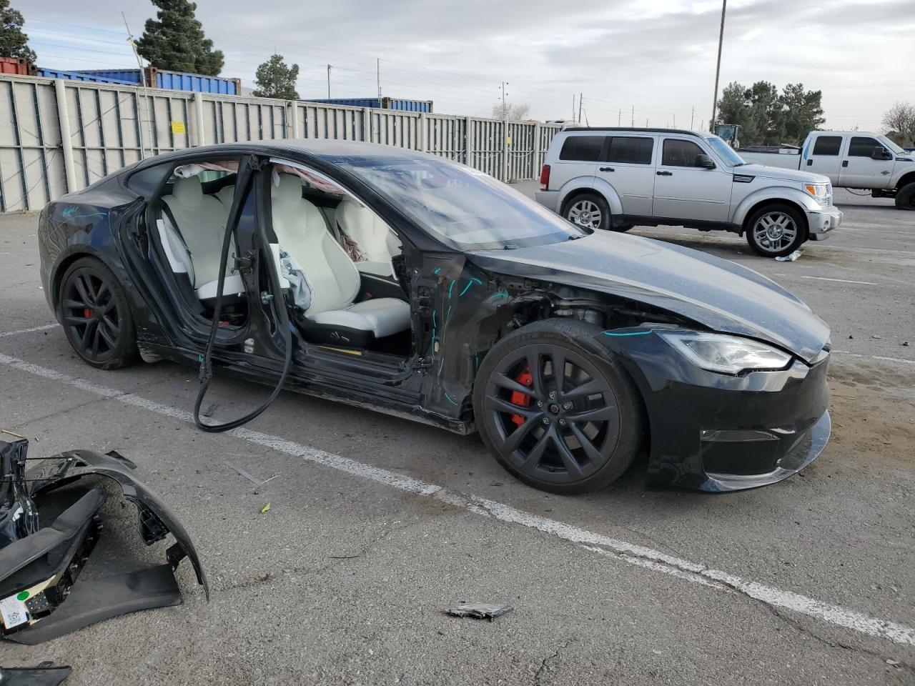 2024 TESLA MODEL S  VIN:5YJSA1E69RF533097