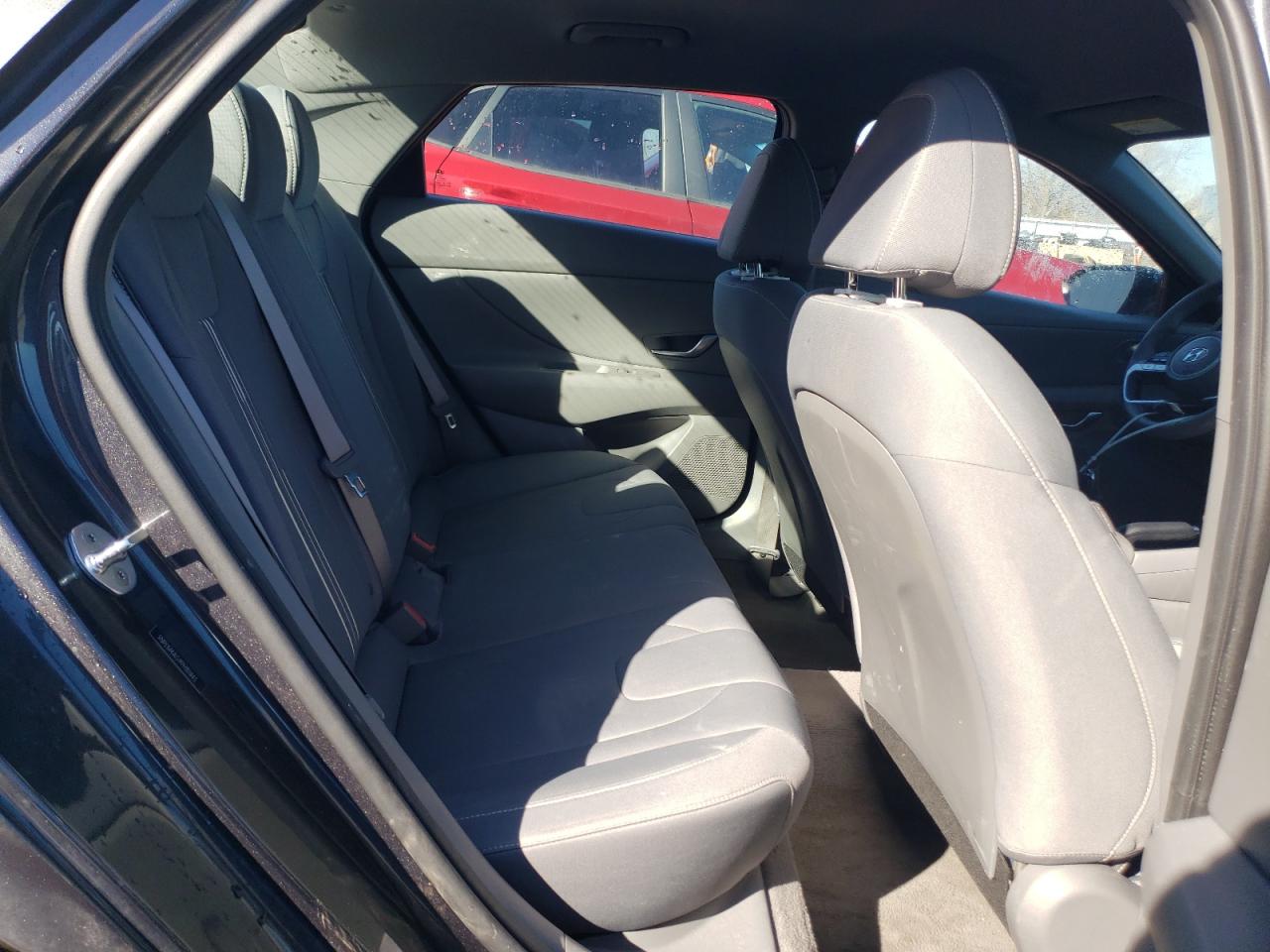 2023 HYUNDAI ELANTRA SEL VIN:5NPLM4AG9PH101443