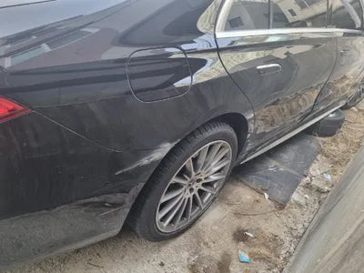 2021 Mercedes-Benz S 500 VIN: