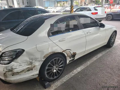 2015 Mercedes-Benz C 200 VIN: