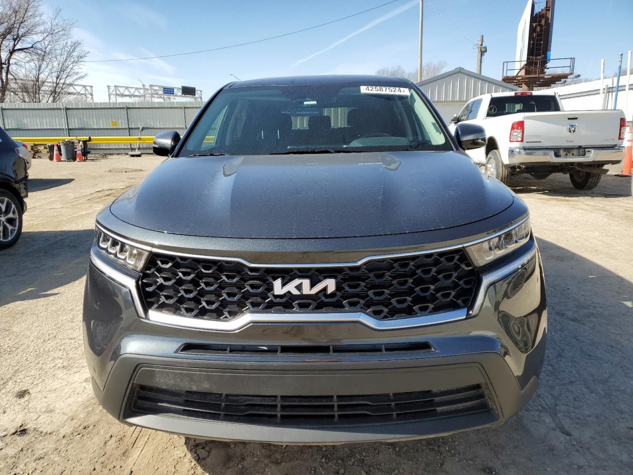 2023 KIA SORENTO LX VIN:5XYRGDLC3PG190655