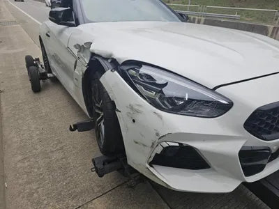 2022 BMW Z4 WBAHF7104NWX77565 VIN:WBAHF7104NWX77565