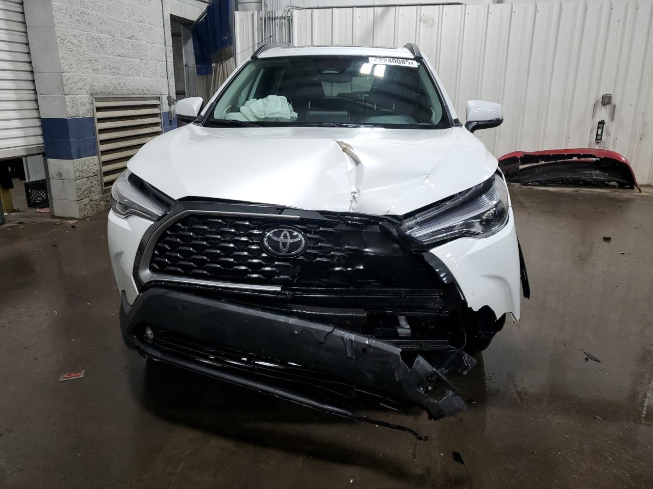 2024 TOYOTA COROLLA CROSS XLE VIN:7MUDAABG0RV106494