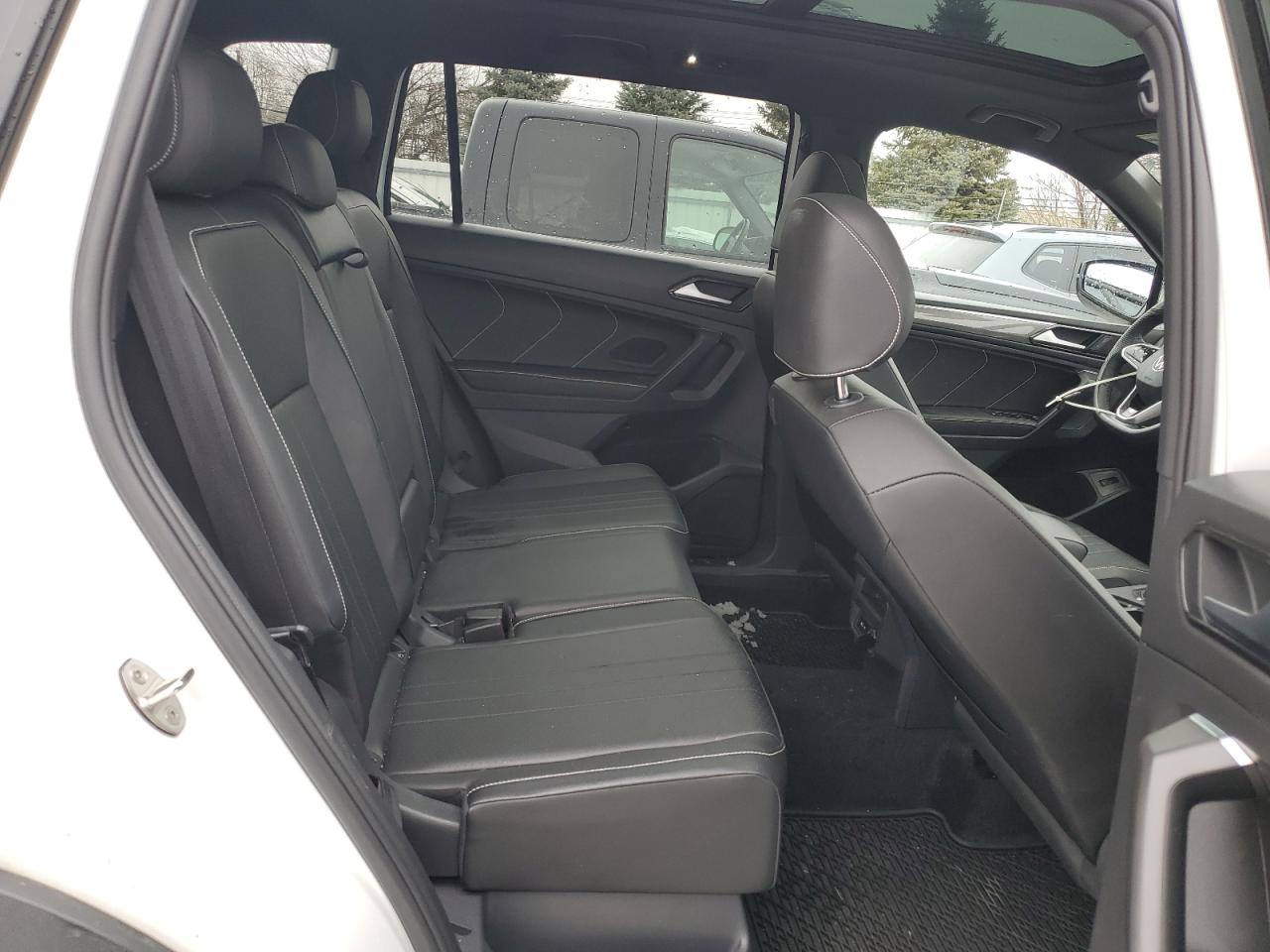 2022 VOLKSWAGEN TIGUAN SE R-LINE BLACK VIN:3VV8B7AX5NM039643