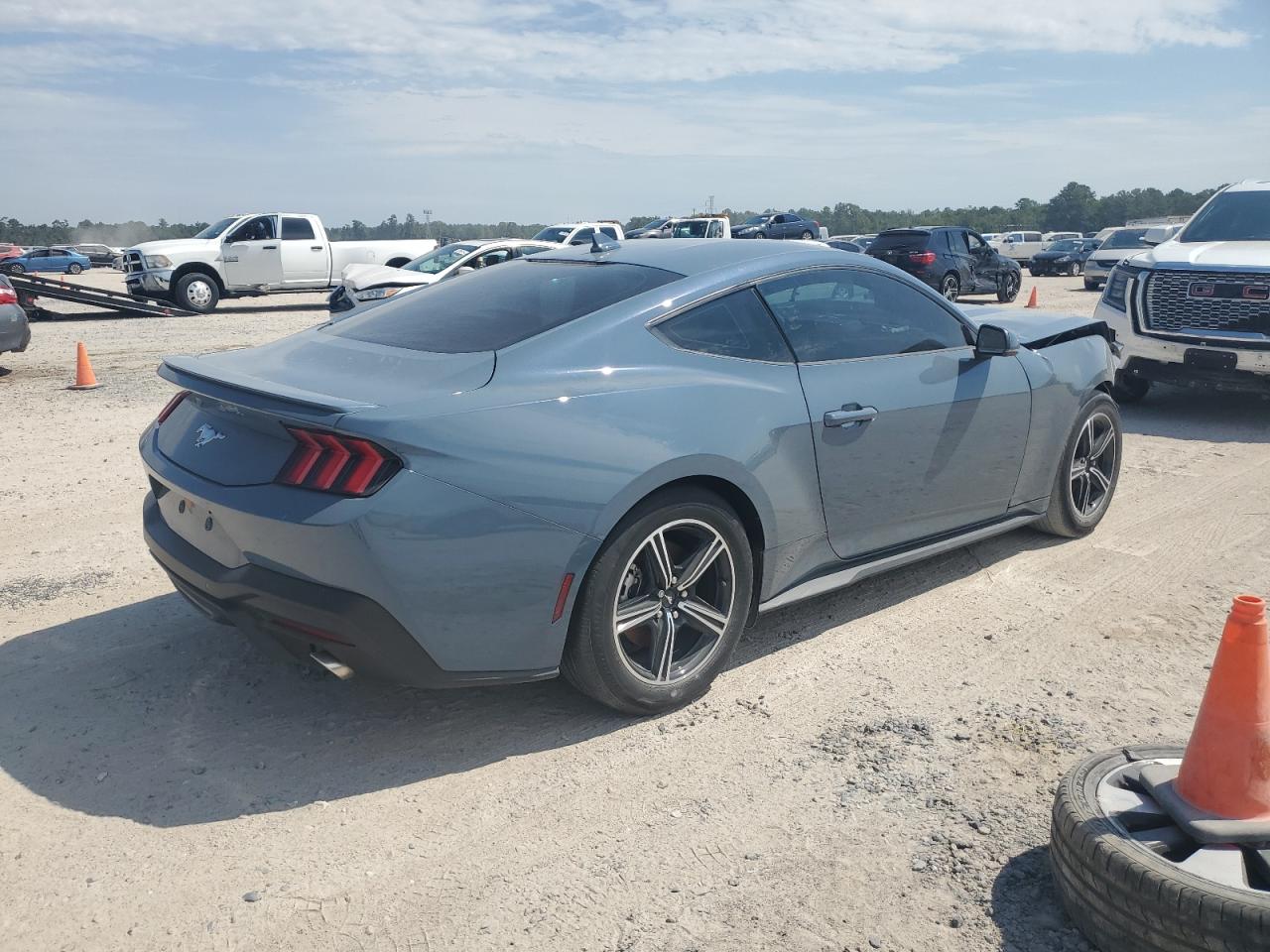 2024 FORD MUSTANG  VIN:1FA6P8TH3R5109810