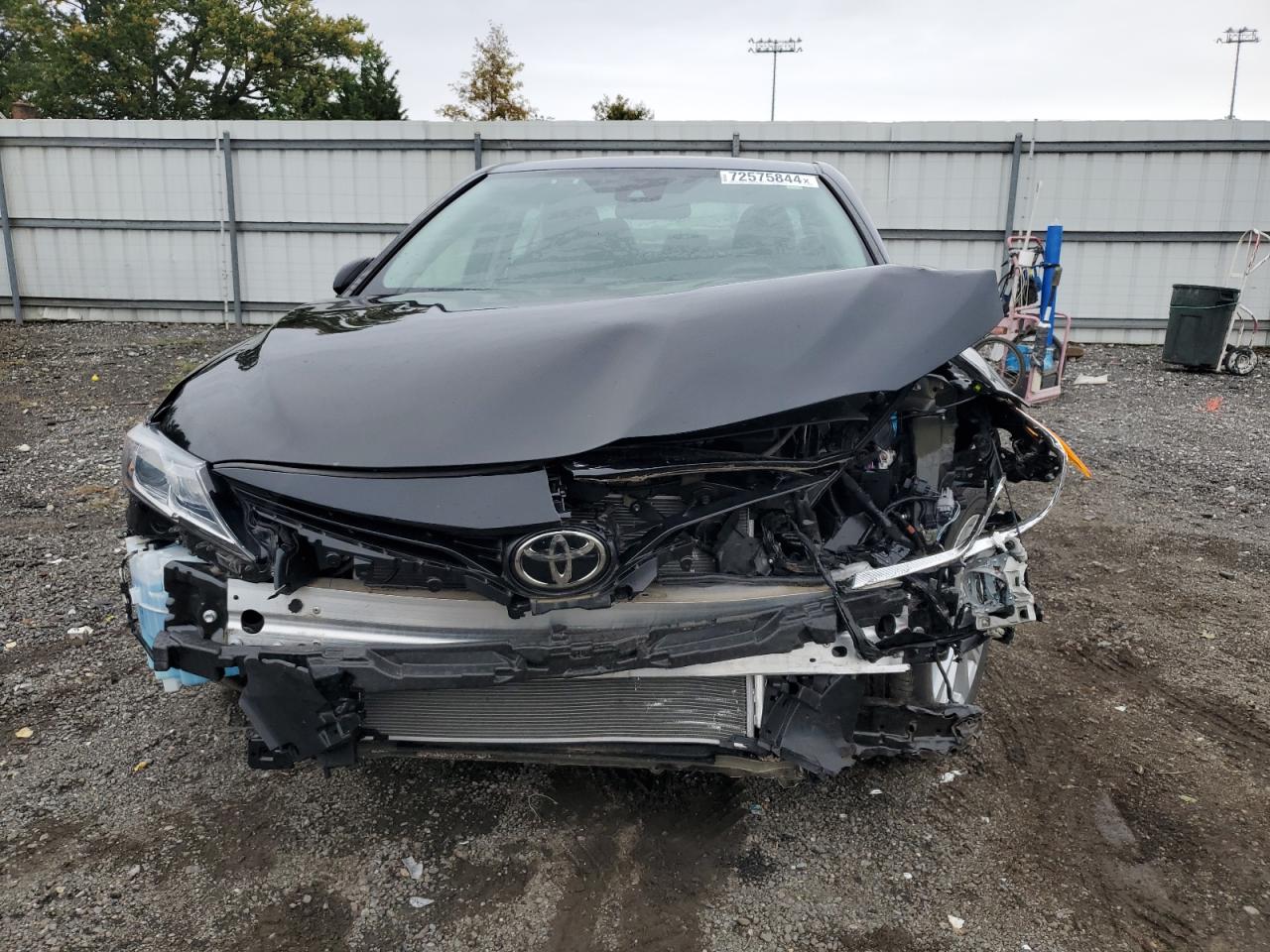 2022 TOYOTA CAMRY LE VIN:4T1C11AK8NU646107