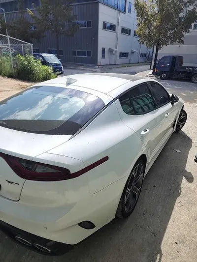2018 Kia Stinger KNAE751CBJS033997 VIN:KNAE751CBJS033997