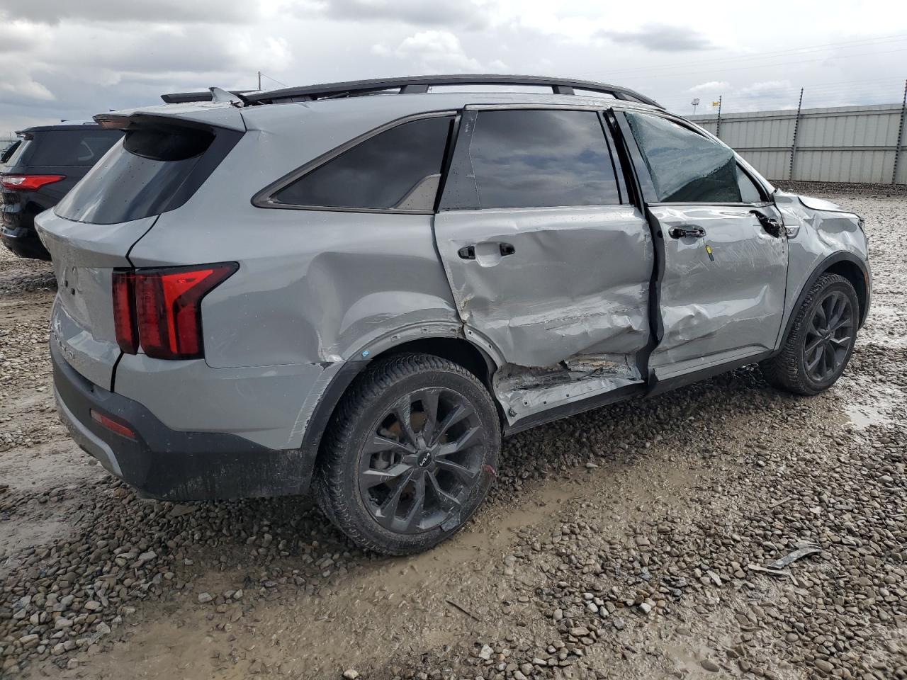 2022 KIA SORENTO EX VIN:5XYRHDLF9NG108285