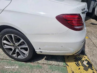 2019 Mercedes-Benz E 300 VIN: