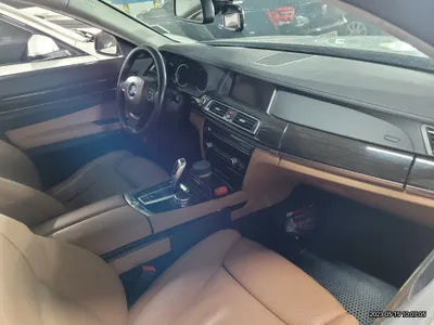 2015 BMW 740 WBAYB0101FD598920 VIN:WBAYB0101FD598920