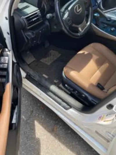 2017 Lexus IS 200t JTHBA5D24H5054137 VIN:JTHBA5D24H5054137