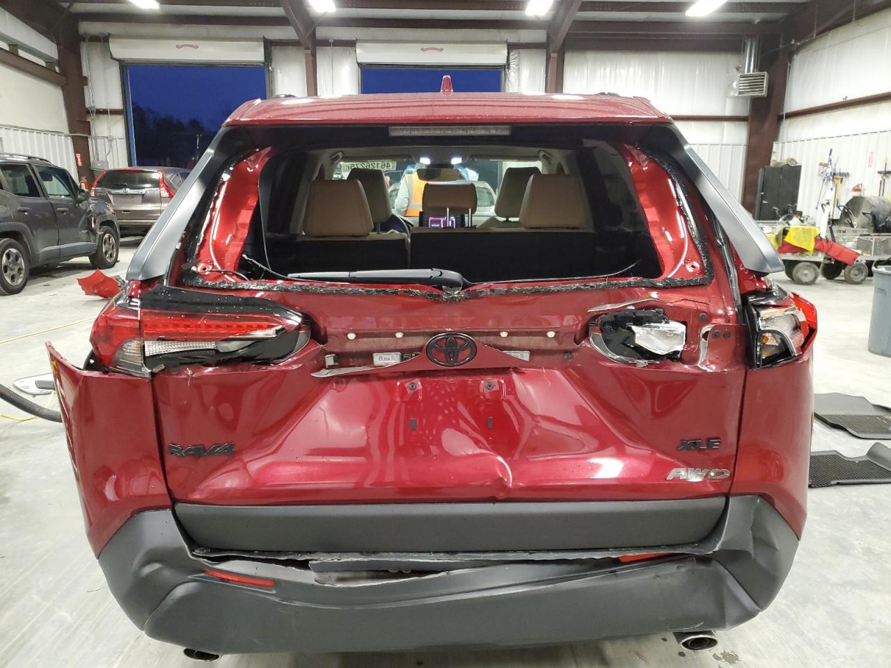 2022 TOYOTA RAV4 XLE PREMIUM VIN:JTMA1RFV3ND088843