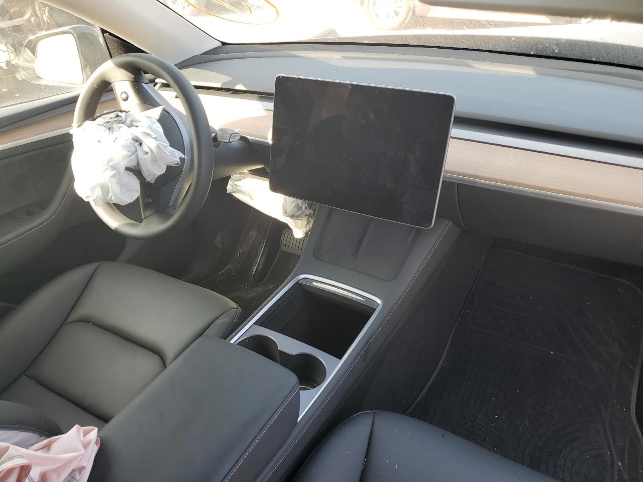 2023 TESLA MODEL Y  VIN:7SAYGDEEXPA143642