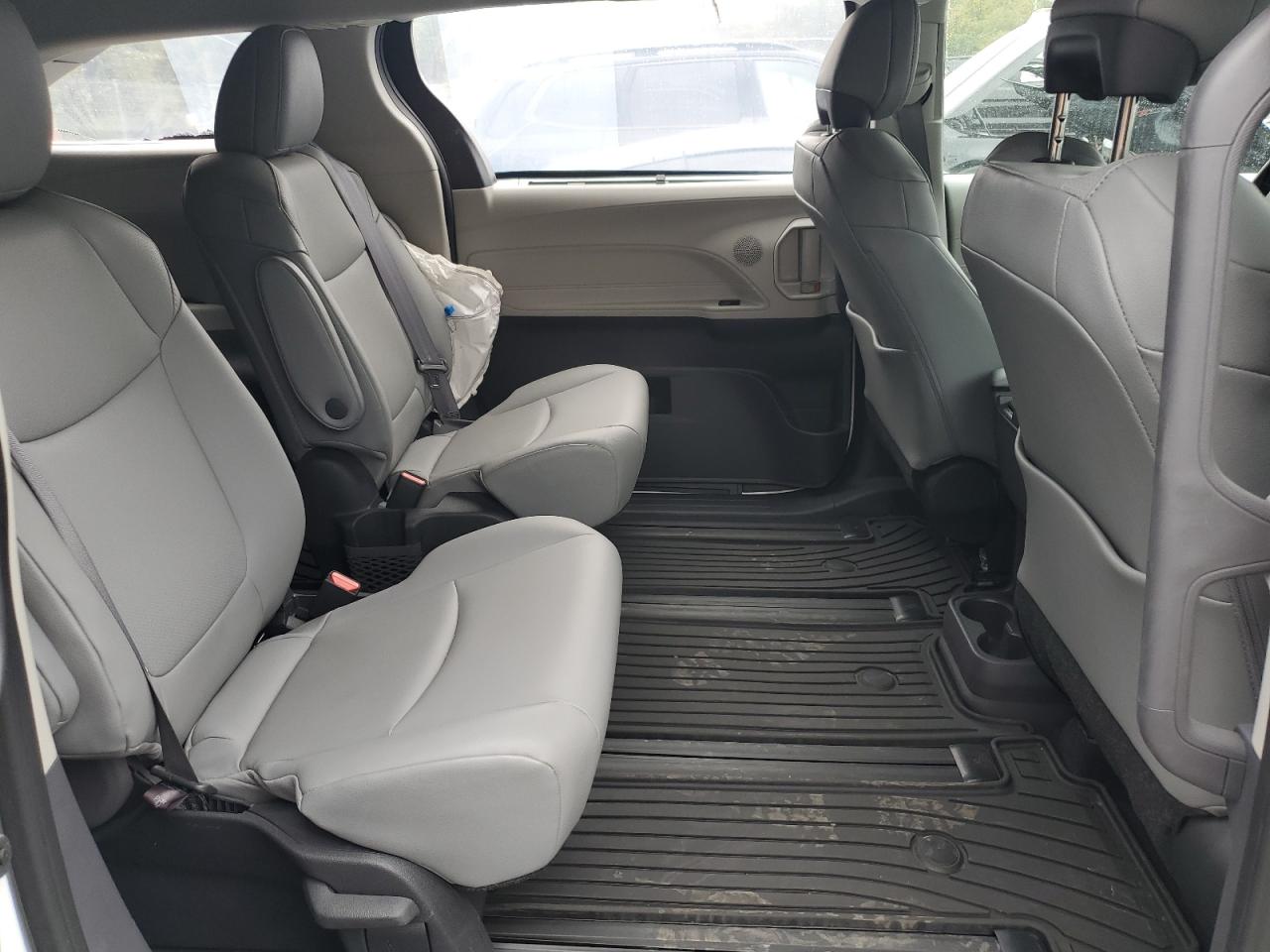 2022 TOYOTA SIENNA XLE VIN:5TDYRKECXNS119962