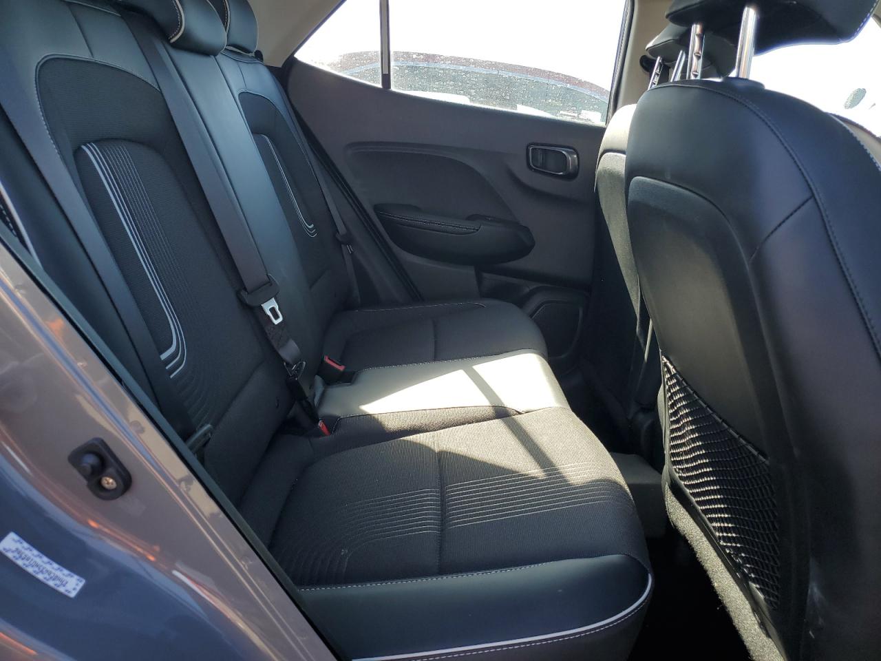 2022 HYUNDAI VENUE SEL VIN:KMHRC8A33NU185386