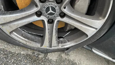 2019 Mercedes-Benz E 300 VIN: