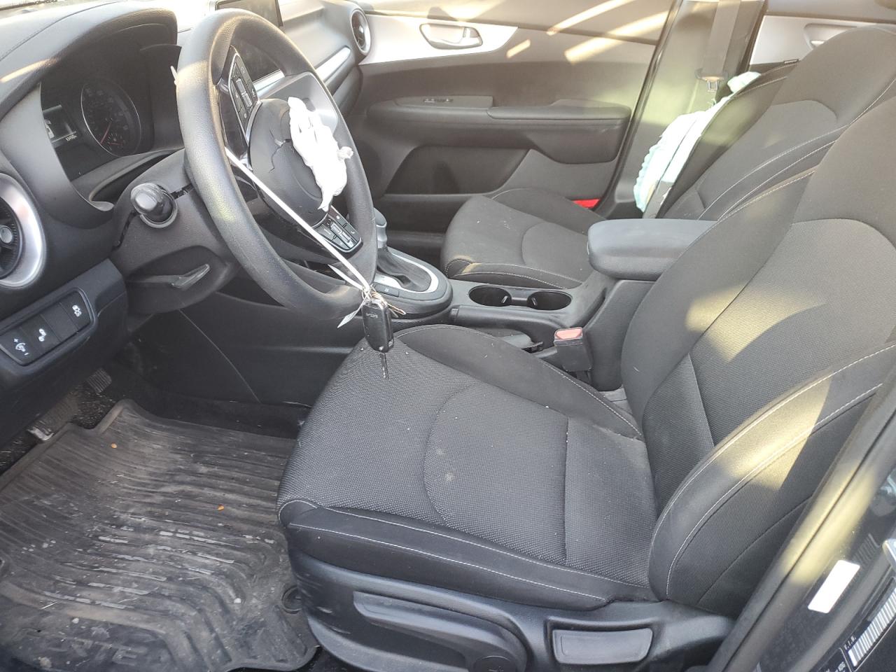 2022 KIA FORTE FE VIN:3KPF24AD8NE478789