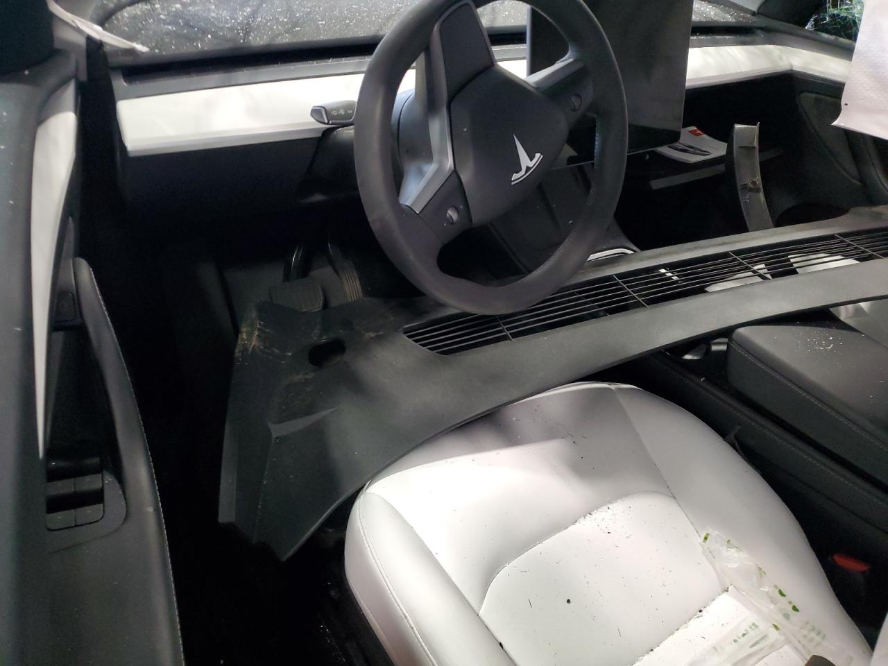 2022 TESLA MODEL Y  VIN:7SAYGAEE3NF546991