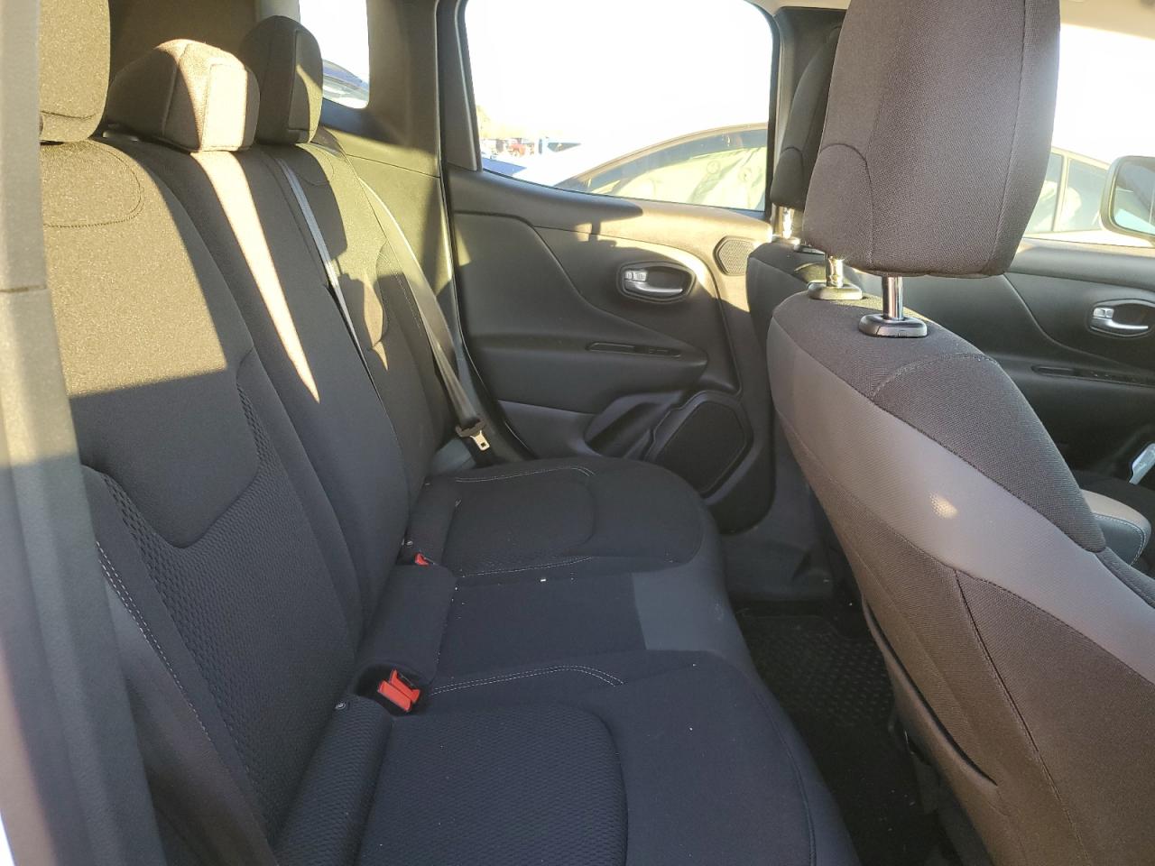 2023 JEEP RENEGADE LATITUDE VIN:ZACNJDB11PPP23194