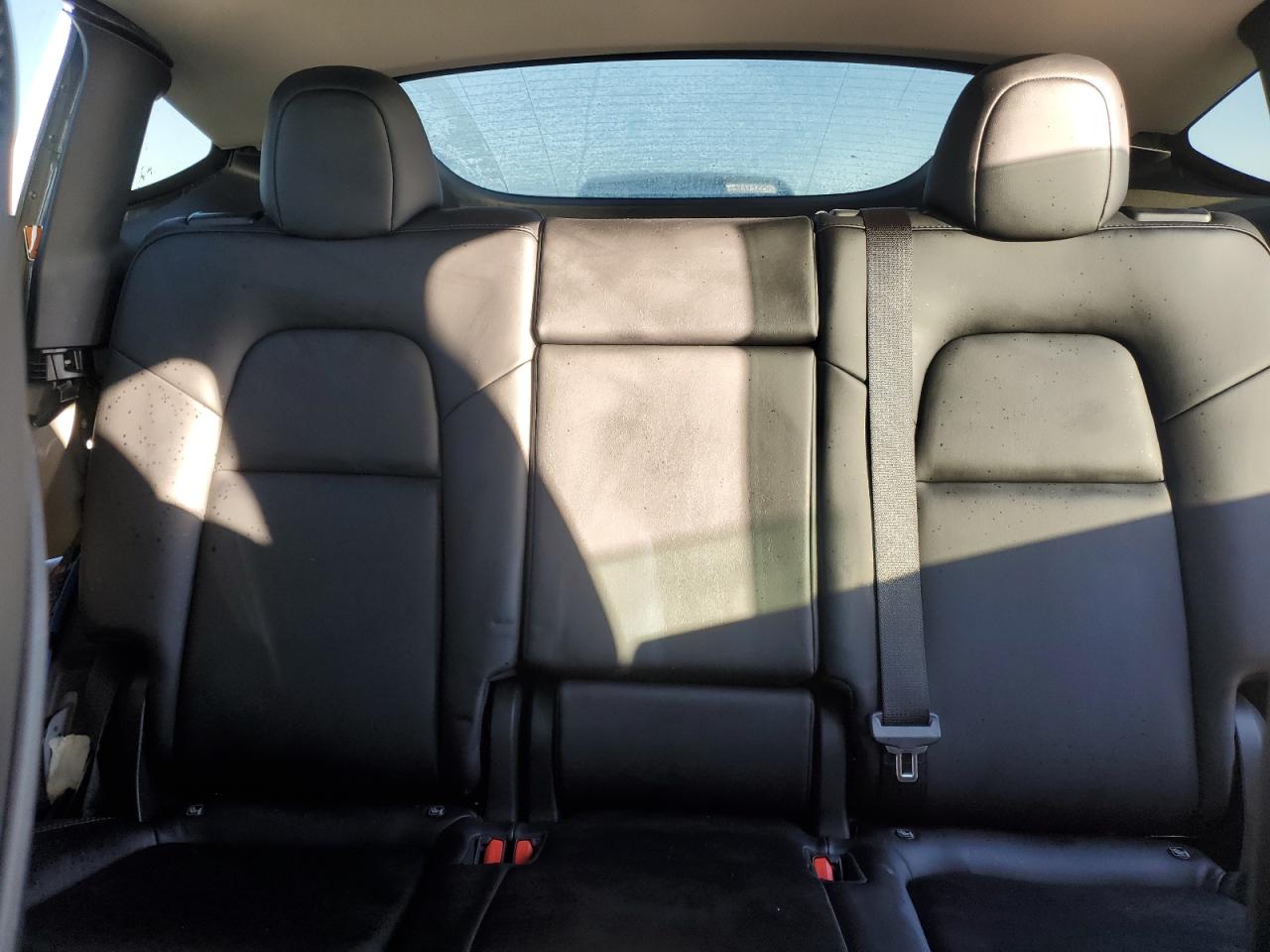 2022 TESLA MODEL Y  VIN:7SAYGDEE8NF364110