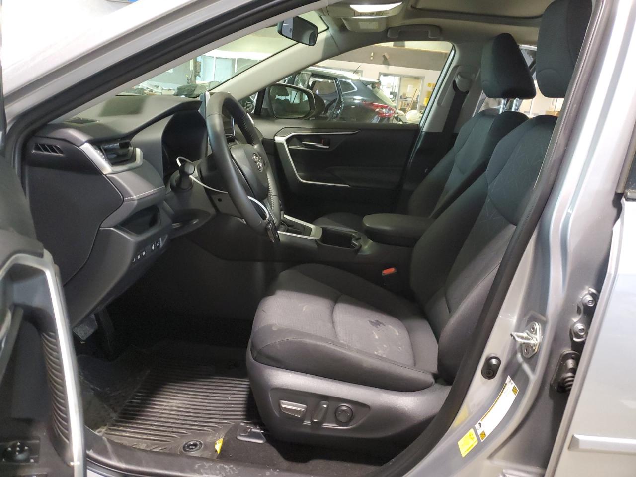 2023 TOYOTA RAV4 XLE VIN:JTMP1RFV2PD094937