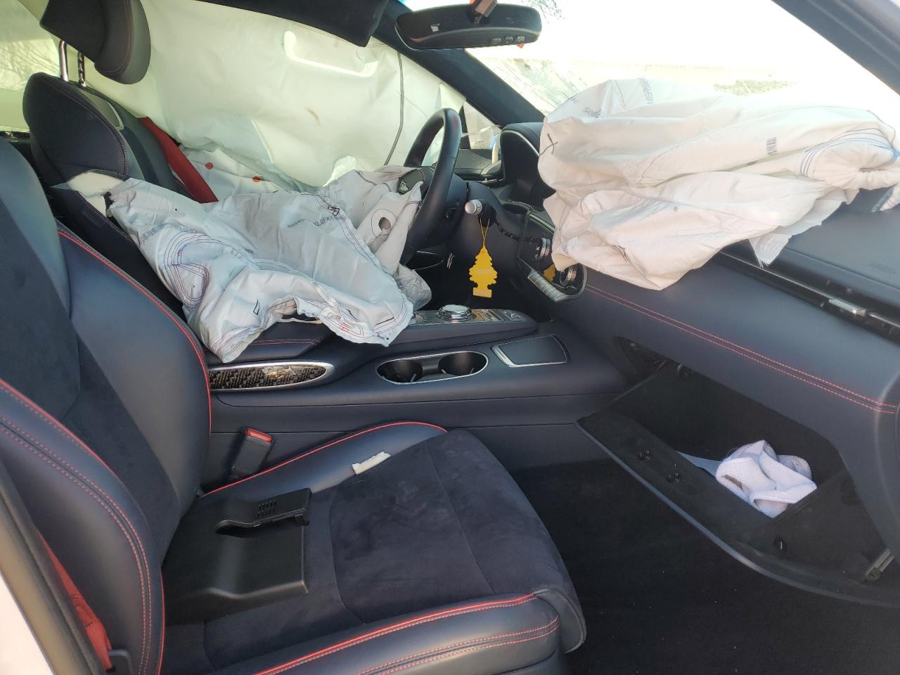 2022 GENESIS GV70 BASE VIN:KMUMCDTC3NU015045