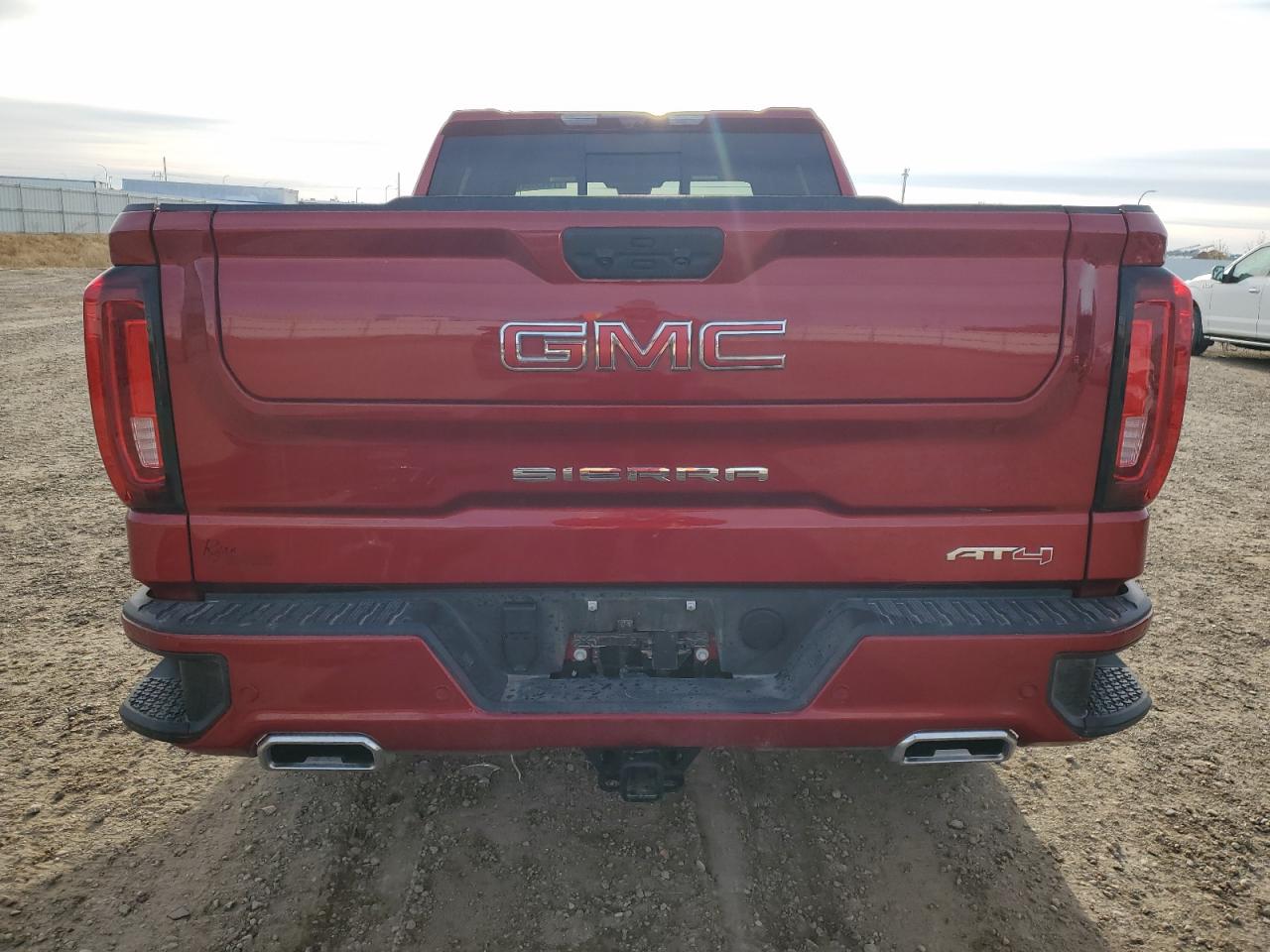 2024 GMC SIERRA K1500 AT4 VIN:3GTUUEE88RG365410