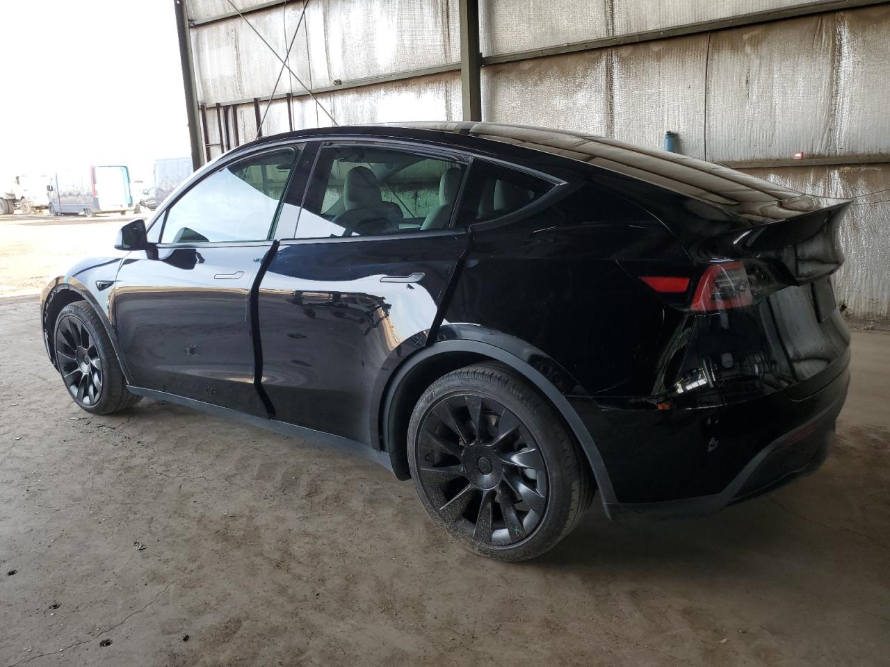 2023 TESLA MODEL Y  VIN:7SAYGAEE8PF644661