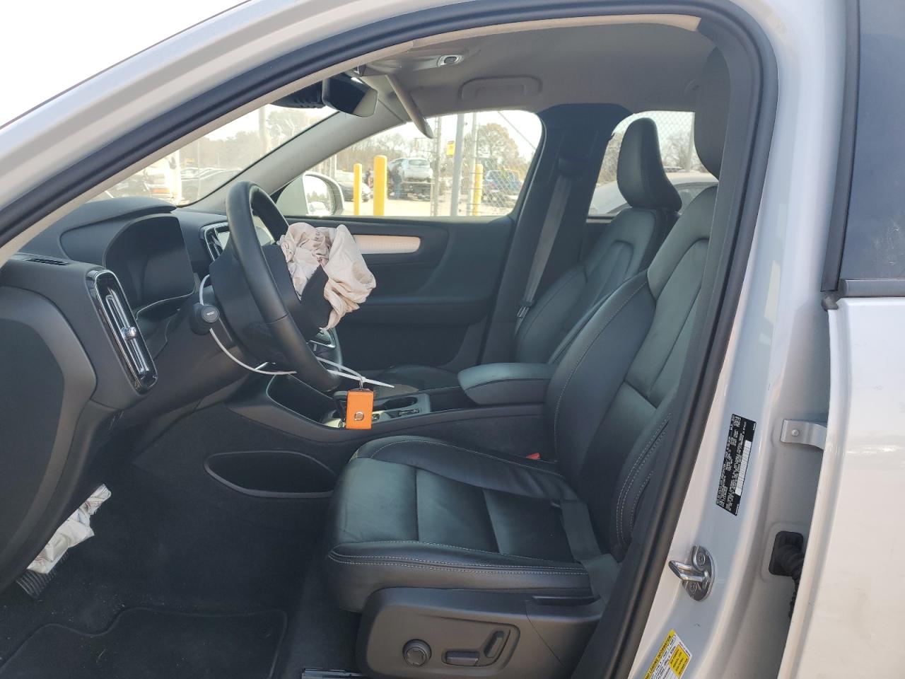 2022 VOLVO XC40 T4 MOMENTUM VIN:YV4AC2HK2N2726416