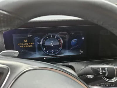 2017 Mercedes-Benz E 300 VIN: