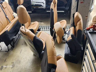 2021 Kia Carnival KNANE81BBMS080946 VIN:KNANE81BBMS080946