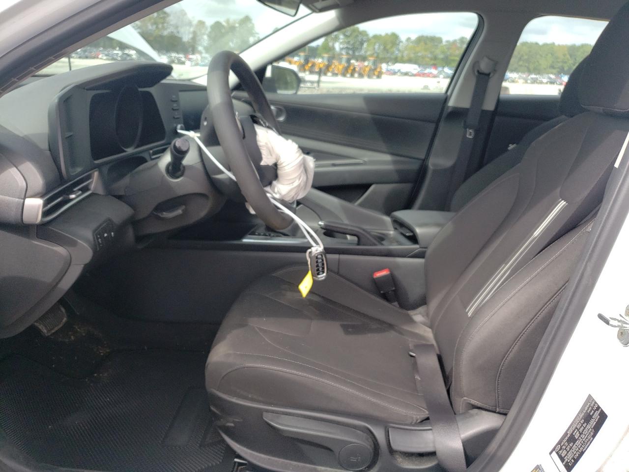 2023 HYUNDAI ELANTRA SEL VIN:5NPLM4AG7PH105877