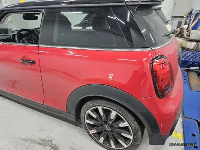 2022 MINI Cooper VIN: