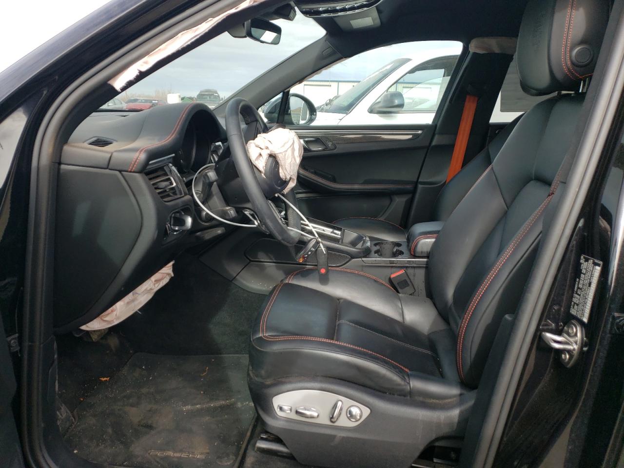 2022 PORSCHE MACAN  VIN:WP1AA2A51NLB09854